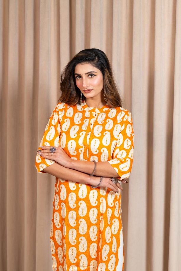 Printed Rayon Kurti, Orange and White Paisley Pattern, 3/4 Sleeve, Knee Length