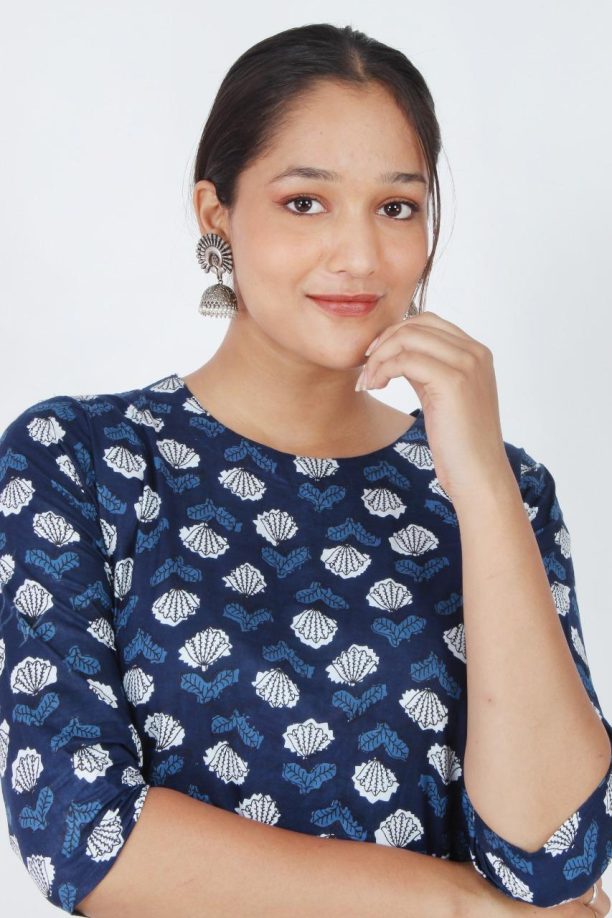 Cotton Printed Casual Kurti, Navy Blue with White Seashell Pattern - Image 5