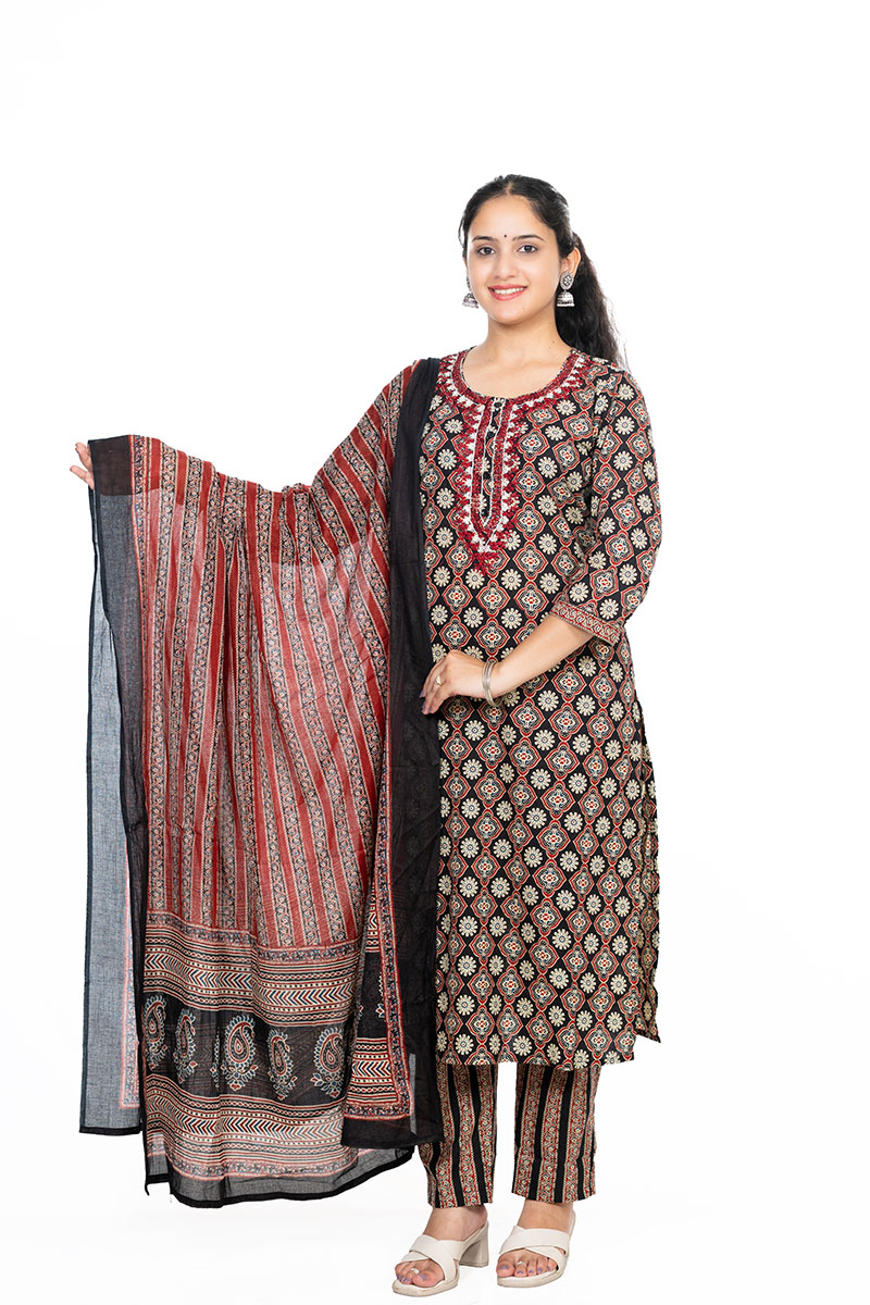 Shusha Kapda Women's Cotton Printed Kurta Set with Pant and Dupatta - Black & Maroon, 3 Piece Set