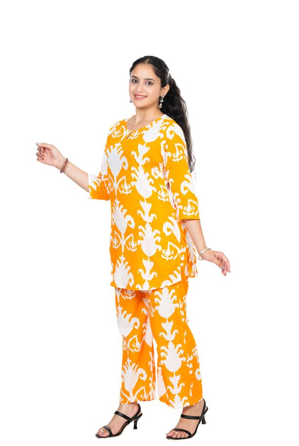 Shusha Kapda Women's Cotton Printed Co-Ord Set | Stylish Kurta & Pant Set | Orange & White Ikat Design - Image 4