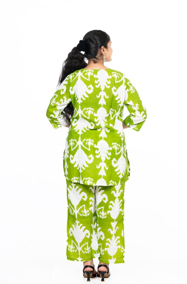 Shusha Kapda Women’s Cotton Green Ikat Printed Co-Ord Set | Stylish Kurta & Pant Set for Daily Wear - Image 2
