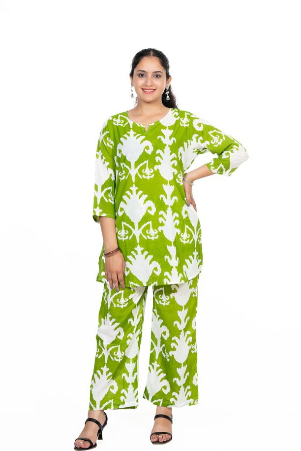 Shusha Kapda Women’s Cotton Green Ikat Printed Co-Ord Set | Stylish Kurta & Pant Set for Daily Wear - Image 3