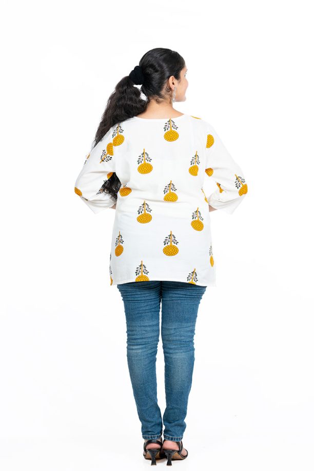 Shusha Kapda Women's White Floral Printed Rayon Top | Casual 3/4 Sleeve Straight Fit Kurti Top - Image 2